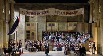 ANDREA CHENIER _ROH,  Directer; David McVicar, Andrea Ch nier; Jonas Kaufmann, Maddalena de Coigny; Eva-Maria Westbroek, Carlo G rar;  eljko Lu i , Bersi; Denyce Graves, Madelon; Elena Zilio, Contessa de Coigny; Rosalind Plowright, Roucher; Roland Wood, Pietro Fl ville; Peter Coleman-Wright, Fouquier Tinville; Eddie Wade, Mathieu; Adrian Clarke, Un incredibile; Carlo Bosi, Abb ; Peter Hoare, Major Domo; Dominic Barrand, Dumas; Yuriy Yurchuk, Schmidt; Jeremy White 